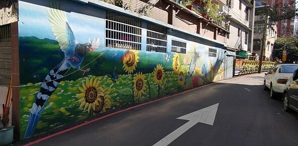 位於漢生里的彩繪巷。圖/里長蕭水文提供