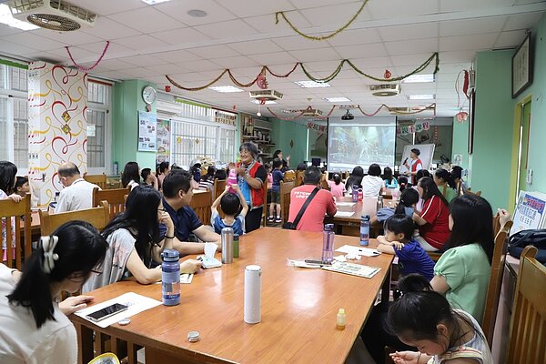 安坑國小 雙語 實驗課程 校長 方慶林 學生 新店樂生活