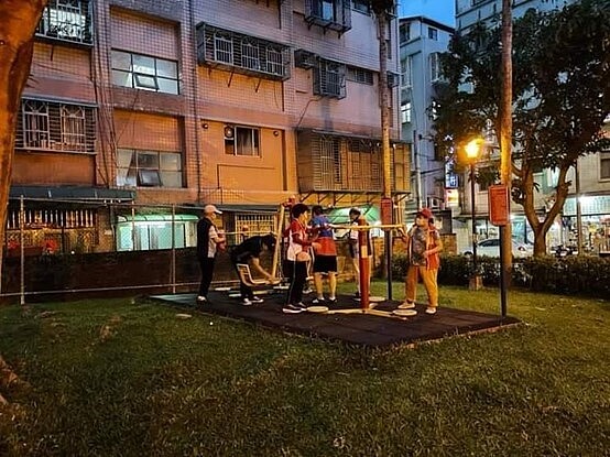 日常生活要防疫。圖/彭柔安攝