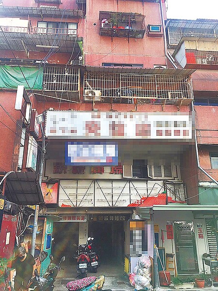 台中市發生一起未滿月的男嬰,疑似在家中窒息而死,警方已報請檢察官會同法醫相驗,15將解剖查明死因。圖/民眾提供,陳世宗台中傳真