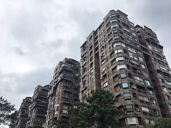 近一年走民生社區概念的區域高價交易紀錄,都不在核心的民生社區圓環周邊,多座落相較外圍區域,可說是外圍的逆襲。圖/全球居不動產情報室