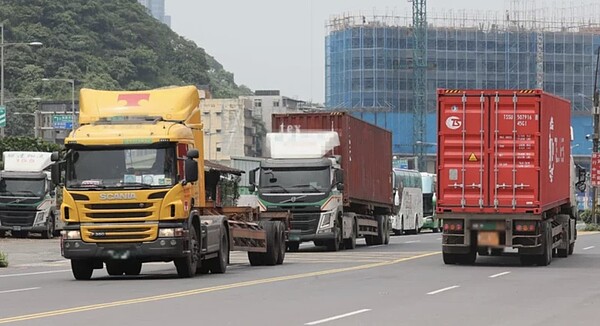 今年9月起全面實施重型柴油車六期排放標準。圖/聯合報資料照片
