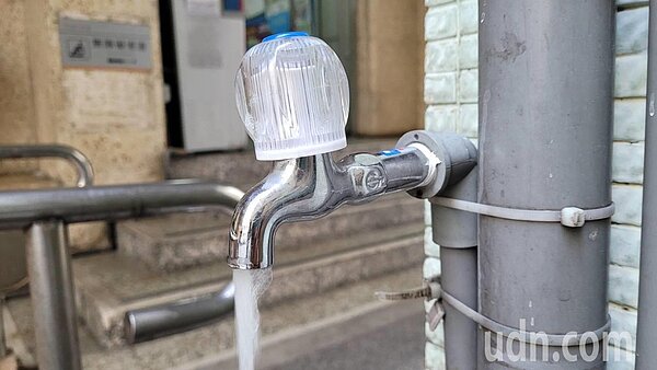 基隆、瑞芳、貢寮2萬6千戶停水1天,23日汰換舊管線。記者游明煌/攝影