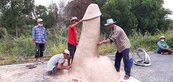 泰國村民建巨屌雕像祈雨　儀式後2天「靈驗」下起雨