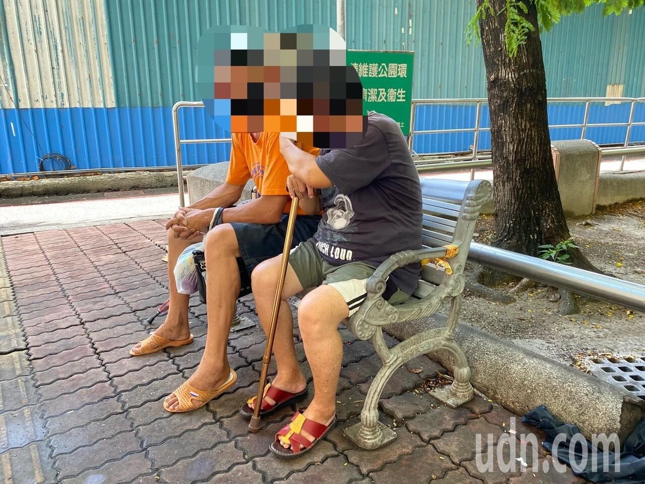 高雄楠梓一名黃姓男子，近期遇上房東要將租屋收回己用，只好與母親露宿公園長達一個月。圖／聯合資料照