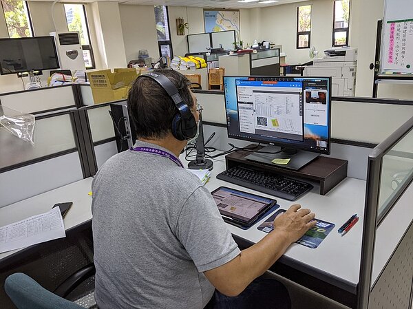 全國首創「遠距審照」服務。圖/台中市政府提供