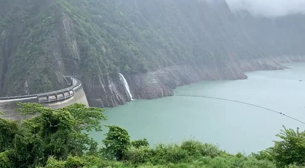 台灣自來水公司指出,台中地區因水庫蓄水率仍稍低,仍維持減量供水橙燈。圖/民眾提供