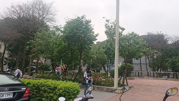 碧山公園外觀,平日許多里民在此休憩。圖/徐子為攝