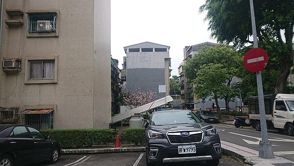 碧山里內的建築,多半為5層樓以下的傳統公寓。圖/徐子為攝