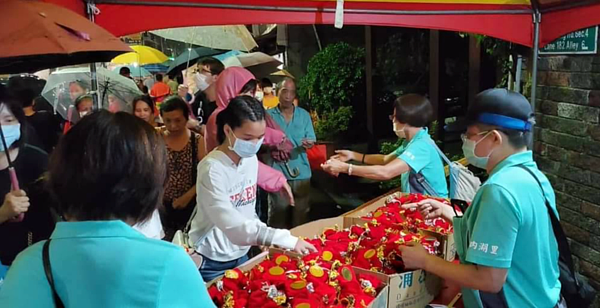 中秋慶祝活動。圖/許昌華里長提供
