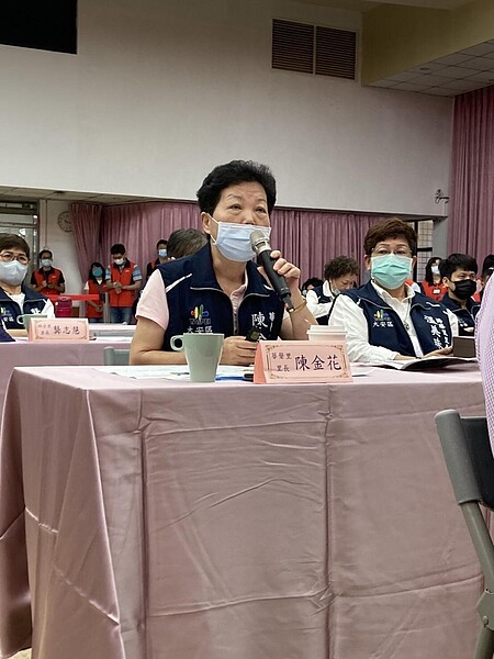 台北市大安區華聲里里長陳金花。圖/陳金花提供