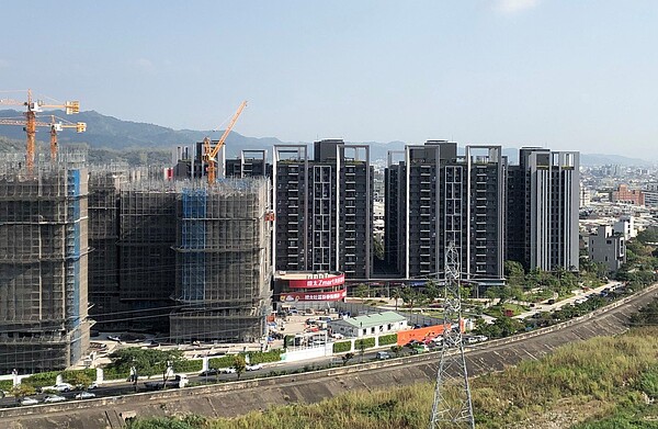 總太造鎮案一期「總太2020」今年初正式交屋，社區專屬購物中心也同步營運。圖／業者提供
