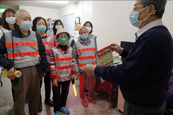 守望相助隊。圖/劉宗勳里長提供