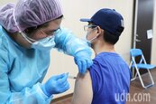 殘劑引發爭議　侯友宜：疫苗殘劑應授權給基層診所
