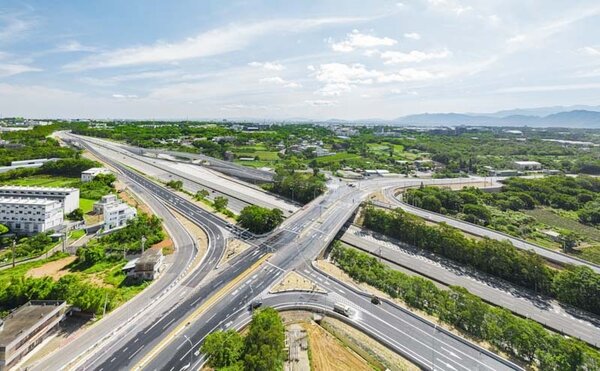 龍潭高原交流道29日通車，有望幫助龍潭地區的整體發展。圖／桃園市政府提供
