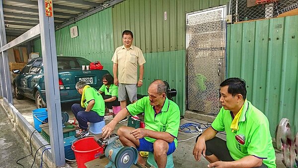 免費「磨菜刀」,這是獨有福利。吳素蘭攝影