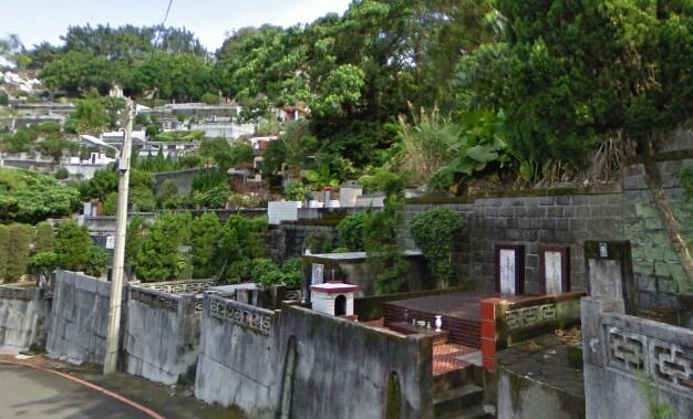 信義區 崇德街 墓地(Google Map)