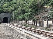 防台鐵邊坡異物入侵　交通部：十月底前提出改善計畫