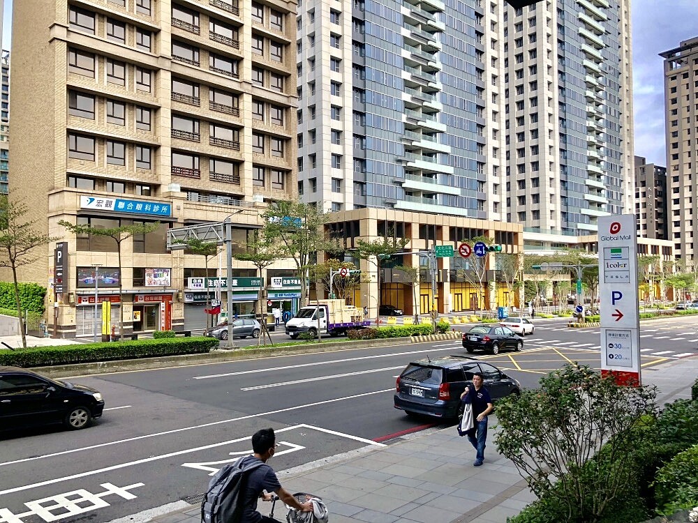 林口vs.淡水「一坪差17萬」追不到車尾燈了 房市 街景。圖/好房網News記者蔡佩蓉攝影