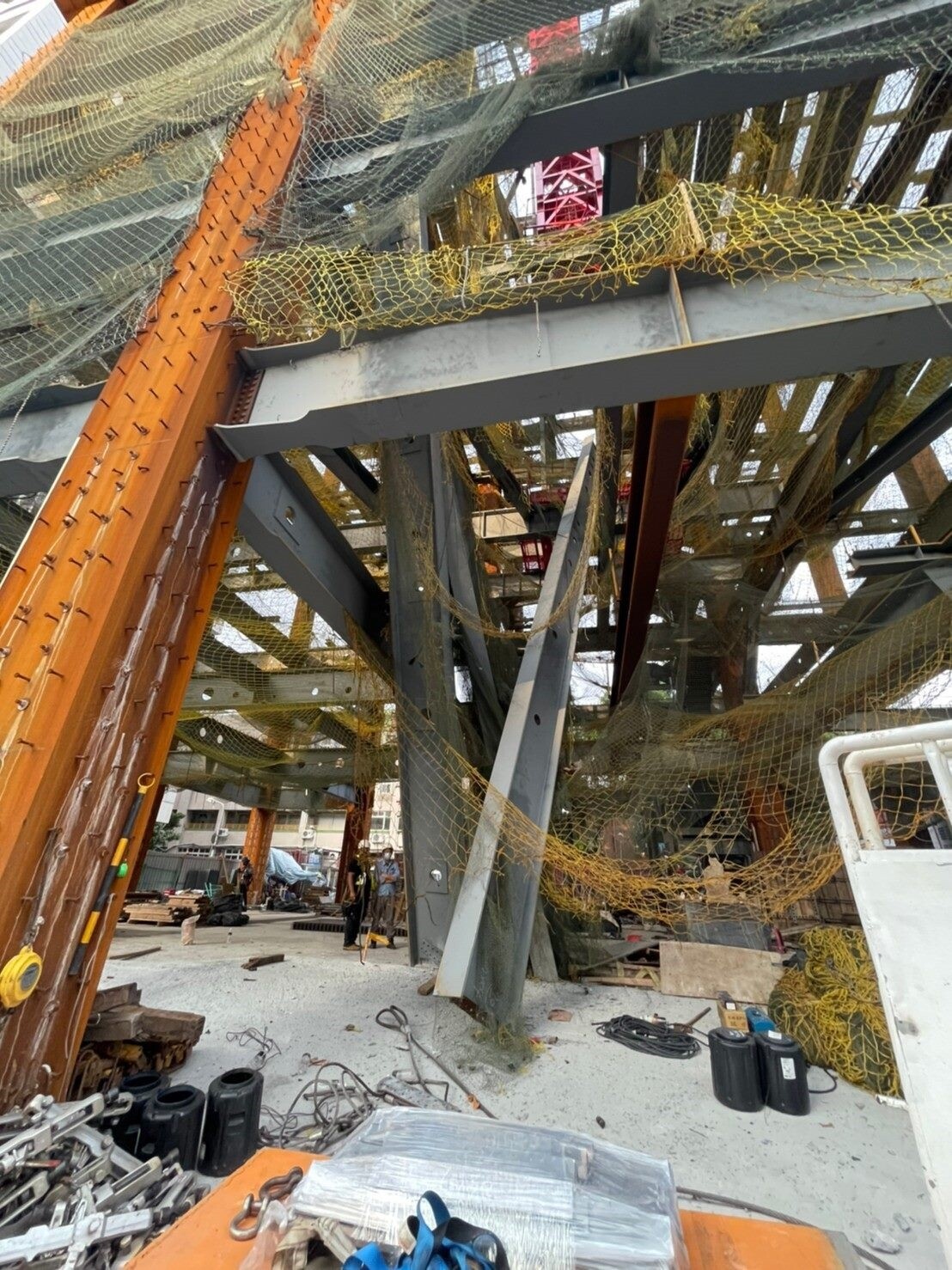 北市松江路一處工地1日下午4時許，發生一起鋼梁掉落砸死作業勞工的意外。圖／台北市政府提供