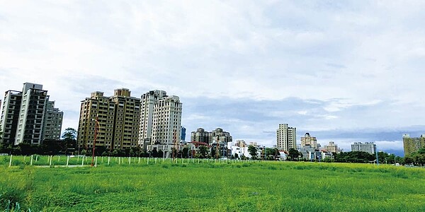 台中市13期重劃區,比鄰八期重劃區,又有捷運綠線通過,未來發展前景看俏。圖/劉朱松