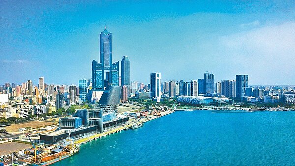 中石化公開標售高雄亞洲新灣區兩筆土地,預訂8月18日開標。圖為亞灣區。圖/高雄市經發局提供