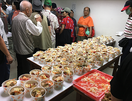 里區共餐活動。圖/里長林全義提供