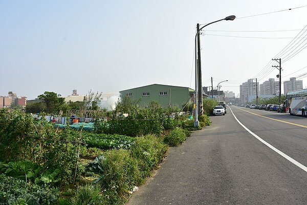 517豪雨淹到怕,新竹縣新豐建興路一段將設雨水下水道系統,預計明年底完工啟用。圖/新竹縣工務處提供