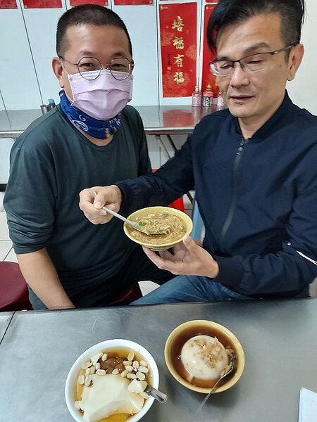 貨真價實的銅板米其林，與土地有深厚感情的萬華人。圖／劉嘉靖攝