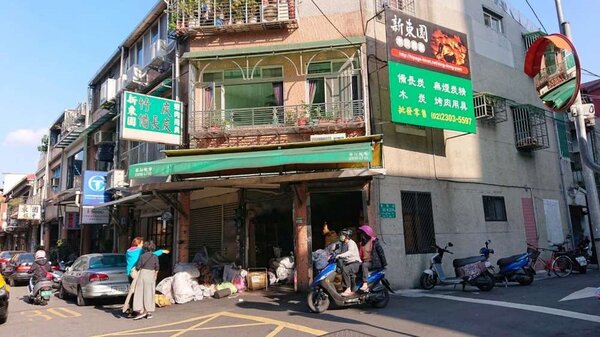 老城區的在地濃情,淬鍊時光幽靜。圖/夏維鴻攝