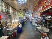 老闆比客人多！2原因讓士林夜市「鬧空城」　業者求轉型