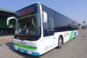 台南柴油公車　10年全換電動車