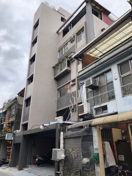 舊公寓增設電梯及外牆拉皮。圖／台北市都市更新處提供