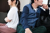 月薪6萬怎付房貸、養小孩？女怨男友「沒10萬就別談結婚」