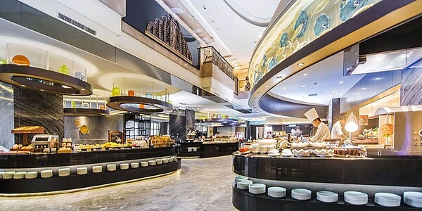 為了永續經營,漢來飯店將利用疫情挫傷產業的時機,落實雙品牌策略、全面整修客房、五星飯店南北開攻、進軍度假酒店、以及跨入飯店代管等,「五」管齊下求突圍。圖/業者提供