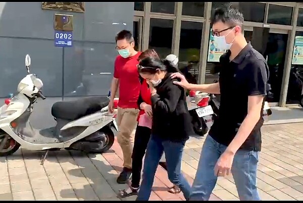 陳女落網後重操舊業,17日再度遭警查獲。記者李隆揆/翻攝