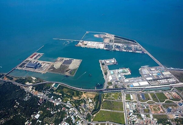 目前有四家業者有意投資,不過各因不同的原因還在考量,新北市則表示一定會全力協助,盼能完成這次纜車案,達成三贏局面。圖/新北市觀旅局提供