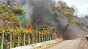 阿里山才燒完　竹縣尖石山區陷入火海