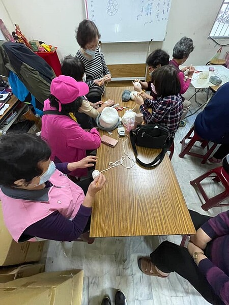 和平里編織手作帽子活動