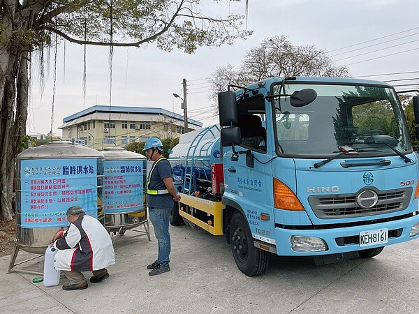 進入抗旱最艱難時刻,北彰化地區已規劃設置45處供水站供民眾使用。圖/台水第十一區管理處提供