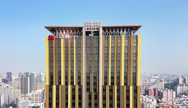 義联集團旗下朕豪酒店改名萬豪酒店,每日提供700房住宿。圖/萬豪酒店官網