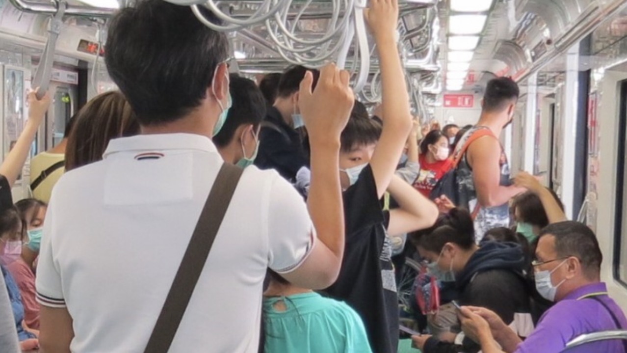台中捷運綠線試營運第一個周六有9.3萬人次搭乘，過程順利。記者陳秋雲／攝影