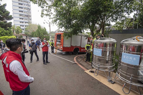 新竹供五停二影響438戶,設立3處供水點。圖/新竹市工務處提供