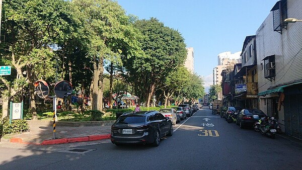 鵬程里鵬程公園一景 徐子為/攝