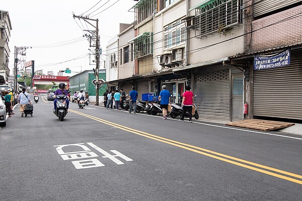 桃園區龍祥街將路幅拓寬為12公尺，有效提升整體交通效益。圖／桃園市政府提供