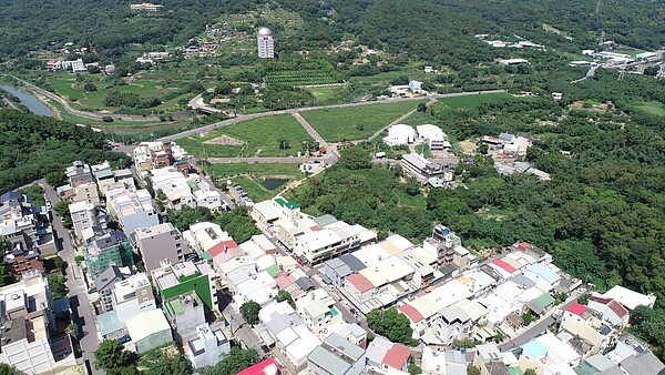 明湖社區自辦農村土地重畫，促進土地的合理利用，也改善社區的生活環境品質。圖／新竹縣府提供
