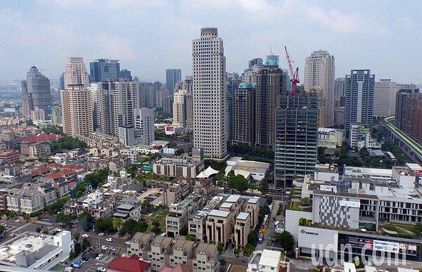 高力國際統計，今年首季商用不動產成交總額達414億元，創下2007年統計以來歷年同期新高。記者趙容萱／攝影 