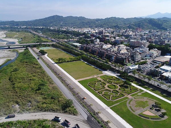 隨著台中市區地價與房價飆升,愈來愈多建商搶進外圍區域推案,加上交通網絡逐步到位,包括南投草屯及台中東勢、神岡,躍居新興推案熱區。圖/台中觀旅局提供