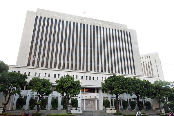 中央銀行外觀。記者蘇健忠/攝影