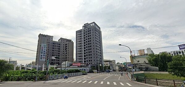 他問台中大里788萬3房還有嗎？網：你那邊還來得及